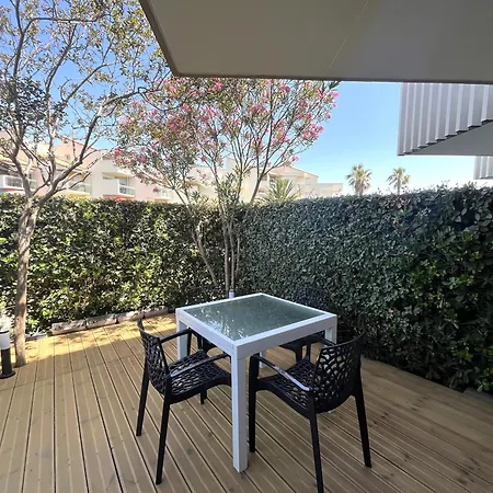 Rdc Avec Terrasse Et Animaux Admis - 4 Couchages A St Cyprien - Fr-1-753-32 Apartment